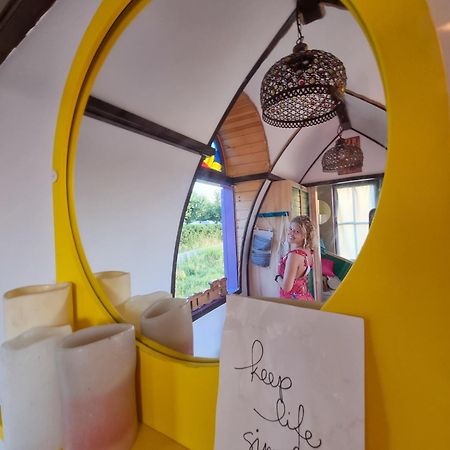 Central Tiny Houses Bukurešť Exteriér fotografie